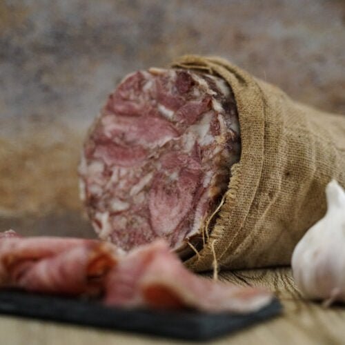Salume di carne suina cotta tradizionale italiano In Toscana e Marche si gusta a fette grosse scottate in Veneto a fette sottili con vino rosso